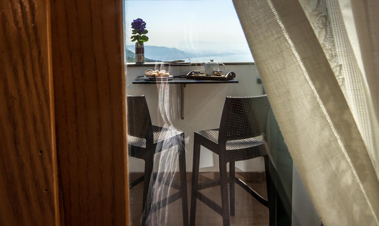 Rosaria Amalfi Coast Bed and breakfast